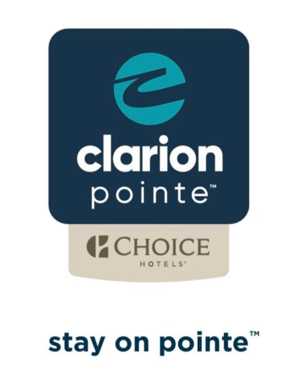 Clarion Pointe Hotel Милуоки Екстериор снимка