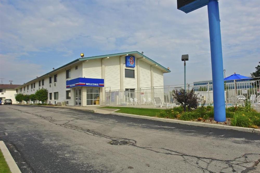 Clarion Pointe Hotel Милуоки Удобства снимка